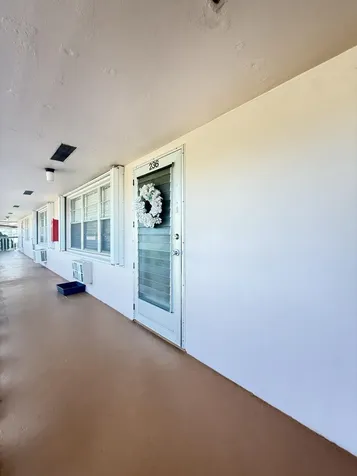 236 Kent West Palm Beach FL 33417