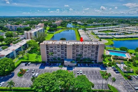 6866 Huntington Lane Delray Beach FL 33446