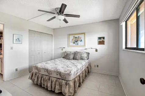 6866 Huntington Lane Delray Beach FL 33446
