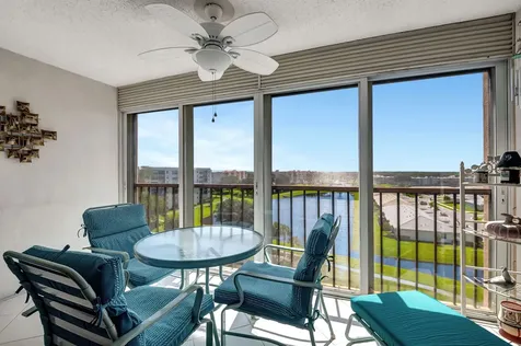 6866 Huntington Lane Delray Beach FL 33446