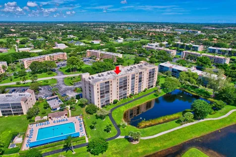 6866 Huntington Lane Delray Beach FL 33446