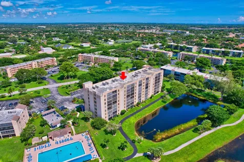 6866 Huntington Lane Delray Beach FL 33446