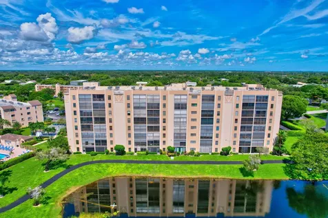 6866 Huntington Lane Delray Beach FL 33446