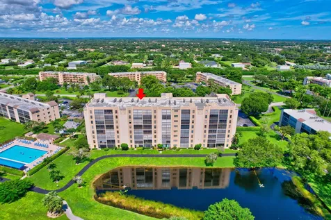 6866 Huntington Lane Delray Beach FL 33446