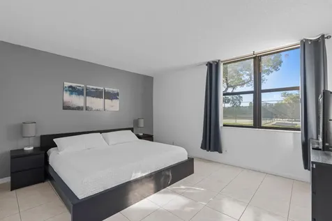 500 Egret Circle Delray Beach FL 33444
