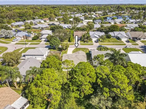 6690 Se Raintree Avenue Stuart FL 34997