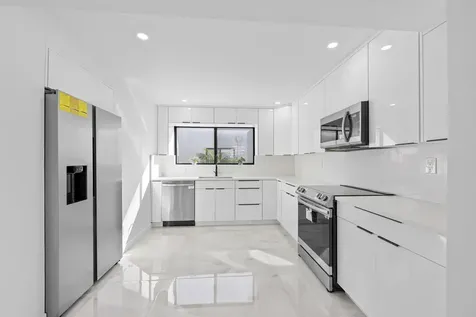 15450 Pembridge Avenue Delray Beach FL 33484