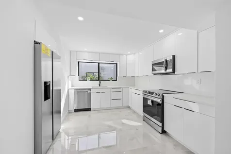 15450 Pembridge Avenue Delray Beach FL 33484