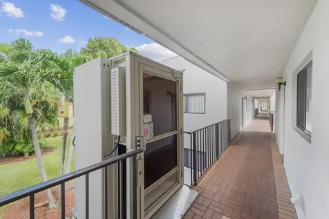 15450 Pembridge Avenue Delray Beach FL 33484