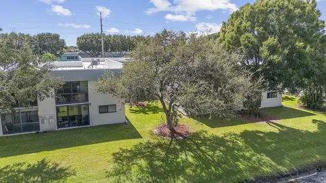 15450 Pembridge Avenue Delray Beach FL 33484