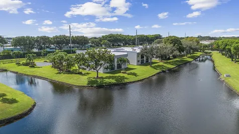 15450 Pembridge Avenue Delray Beach FL 33484