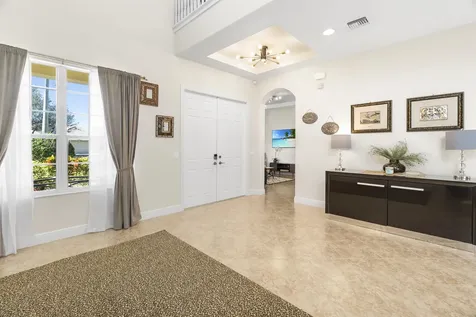 12085 Aviles Circle Palm Beach Gardens FL 33418