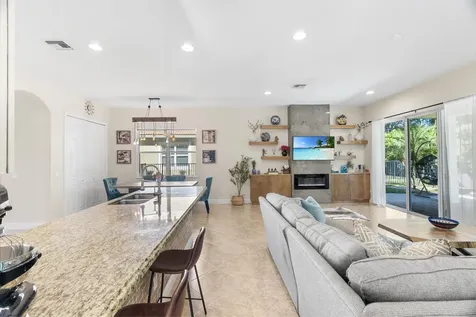 12085 Aviles Circle Palm Beach Gardens FL 33418