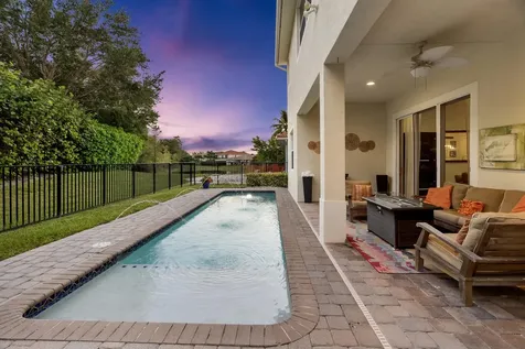12085 Aviles Circle Palm Beach Gardens FL 33418
