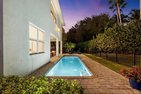 12085 Aviles Circle Palm Beach Gardens FL 33418