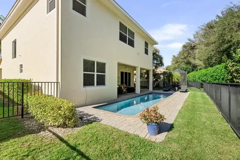 12085 Aviles Circle Palm Beach Gardens FL 33418