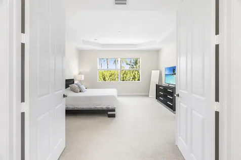 12085 Aviles Circle Palm Beach Gardens FL 33418