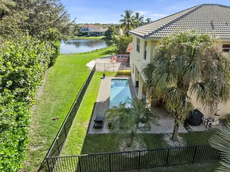 12085 Aviles Circle Palm Beach Gardens FL 33418