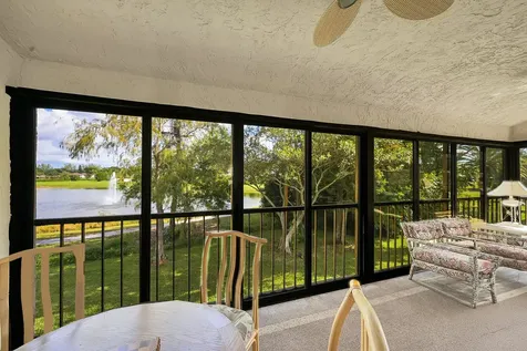 9262 Vista Del Lago Boca Raton FL 33428