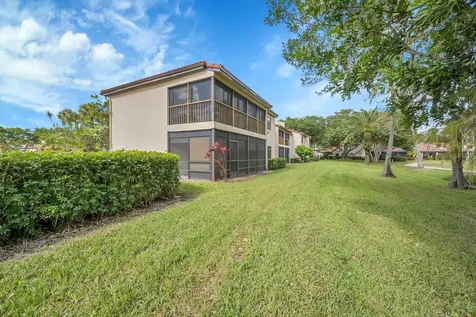 9262 Vista Del Lago Boca Raton FL 33428