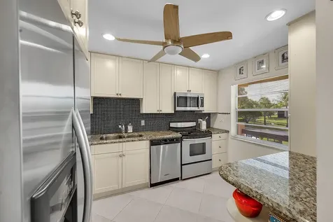 9262 Vista Del Lago Boca Raton FL 33428