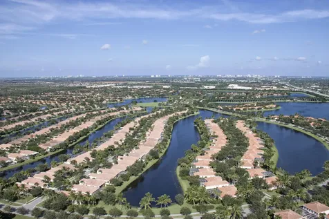 7701 Pine Island Way West Palm Beach FL 33411