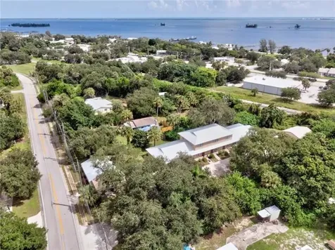 948 Louisiana Avenue Sebastian FL 32958