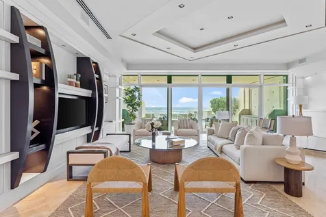 2 Sloans Curve Drive Palm Beach FL 33480