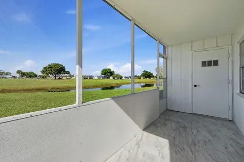 193 Burgundy E Delray Beach FL 33484