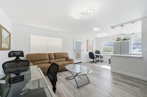 193 Burgundy E Delray Beach FL 33484