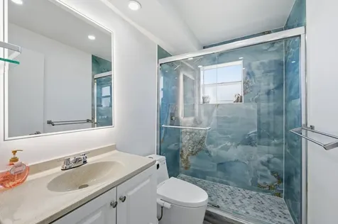 193 Burgundy E Delray Beach FL 33484