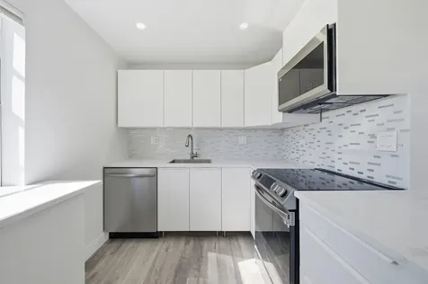 193 Burgundy E Delray Beach FL 33484