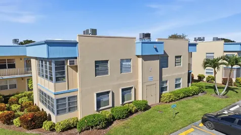 193 Burgundy E Delray Beach FL 33484