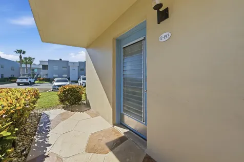 193 Burgundy E Delray Beach FL 33484