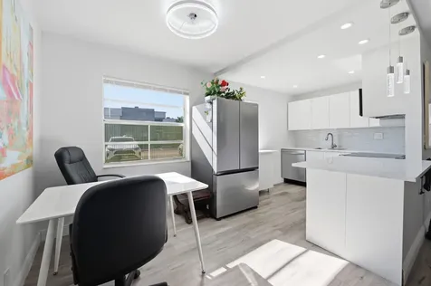 193 Burgundy E Delray Beach FL 33484