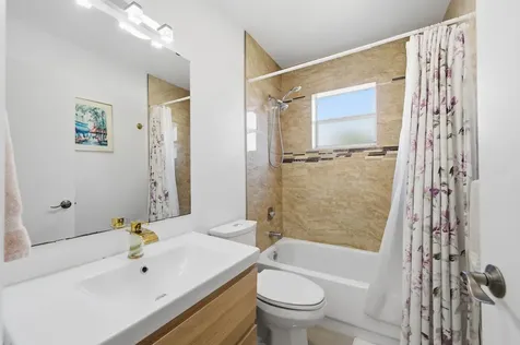 321 Piedmont G Delray Beach FL 33484