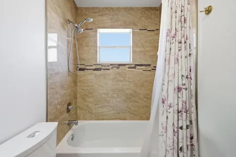 321 Piedmont G Delray Beach FL 33484