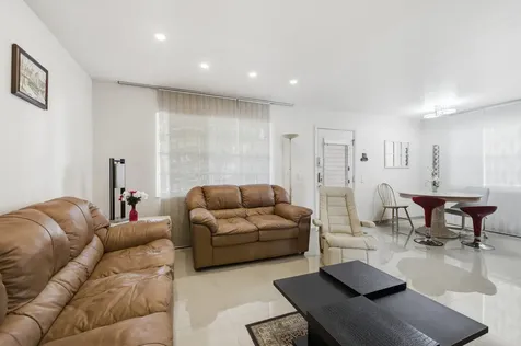 321 Piedmont G Delray Beach FL 33484
