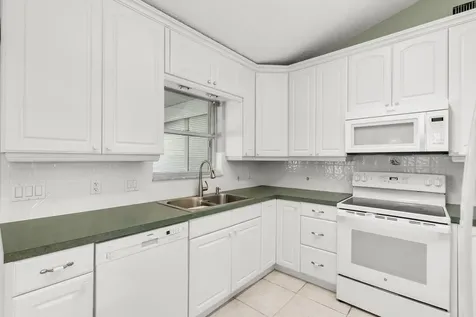 6760 Se Lillian Court Stuart FL 34997