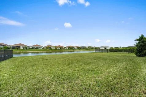 11249 Sw Pietra Way Port Saint Lucie FL 34987