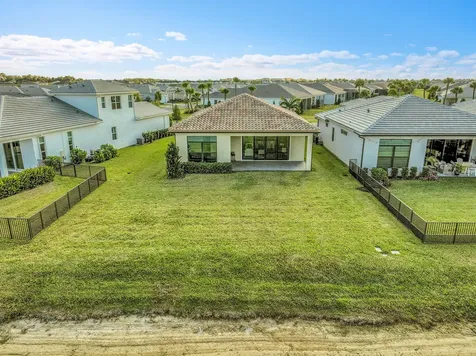 11249 Sw Pietra Way Port Saint Lucie FL 34987