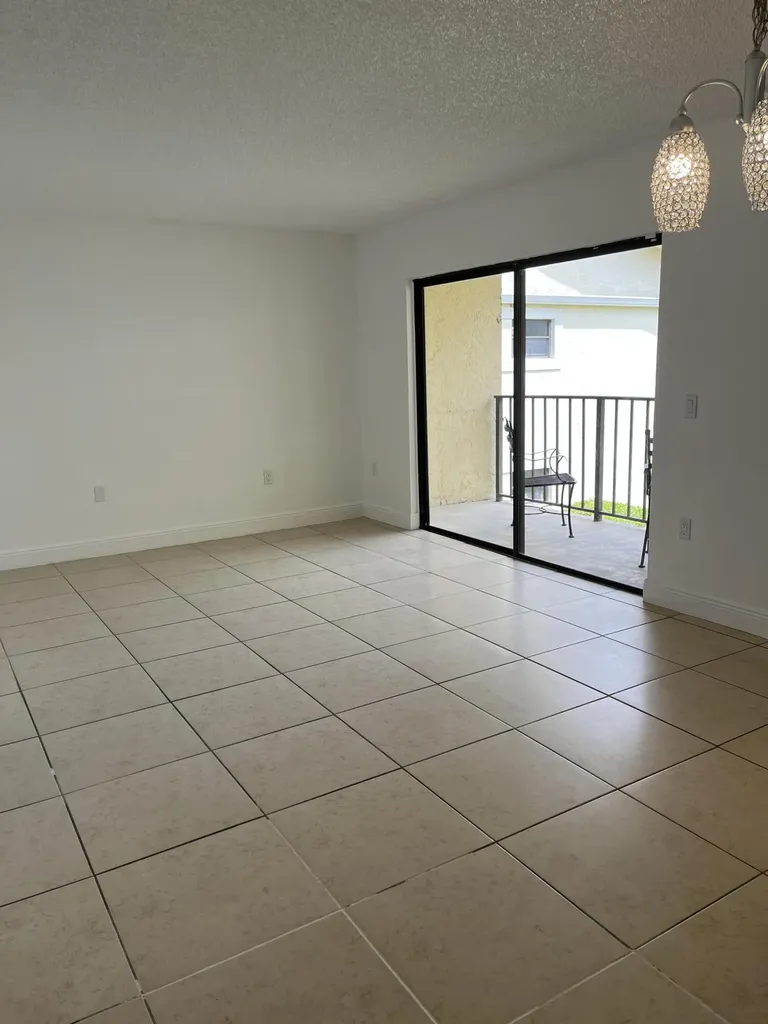 1522 Lake Crystal Drive West Palm Beach FL 33411