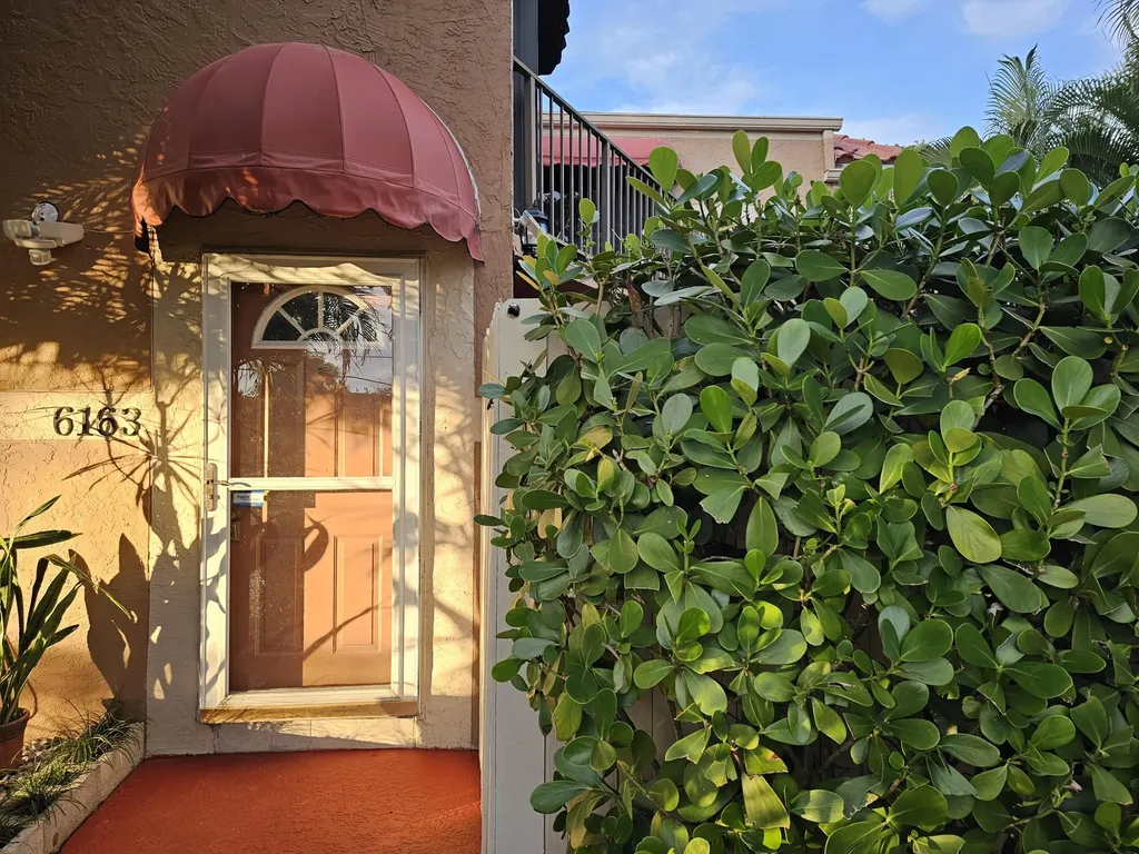 6163 Seven Springs Boulevard Greenacres FL 33463