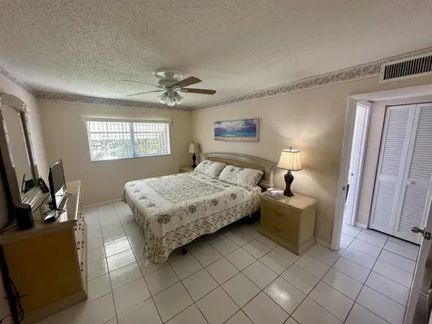 5300 Washington Street Hollywood FL 33021