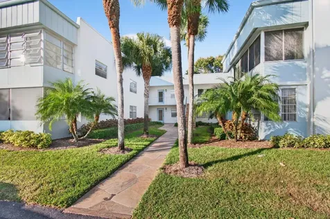 449 Normandy J Delray Beach FL 33484