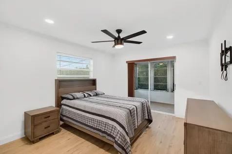 449 Normandy J Delray Beach FL 33484