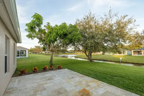 1100 W 13th Square Vero Beach FL 32960
