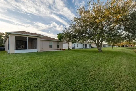 1100 W 13th Square Vero Beach FL 32960