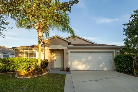 1100 W 13th Square Vero Beach FL 32960