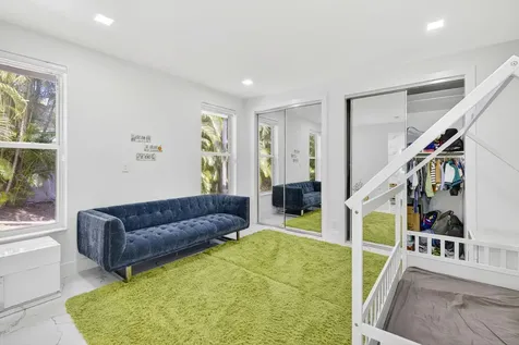 2673 Nw 64th Boulevard Boca Raton FL 33496